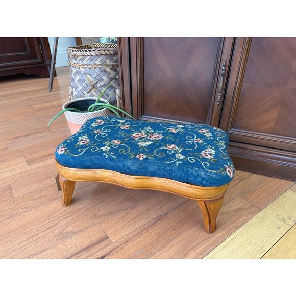 Vintage Victorian-Style Needlepoint Footstool – Blue Rose Motif, 18″ × 11″ - Picture 1 of 6